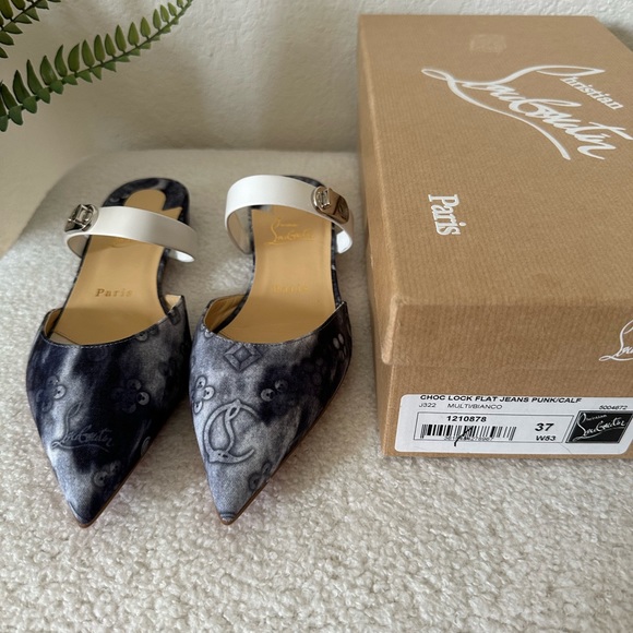Christian Louboutin Choc Lock Jean Flats - Picture 2 of 10
